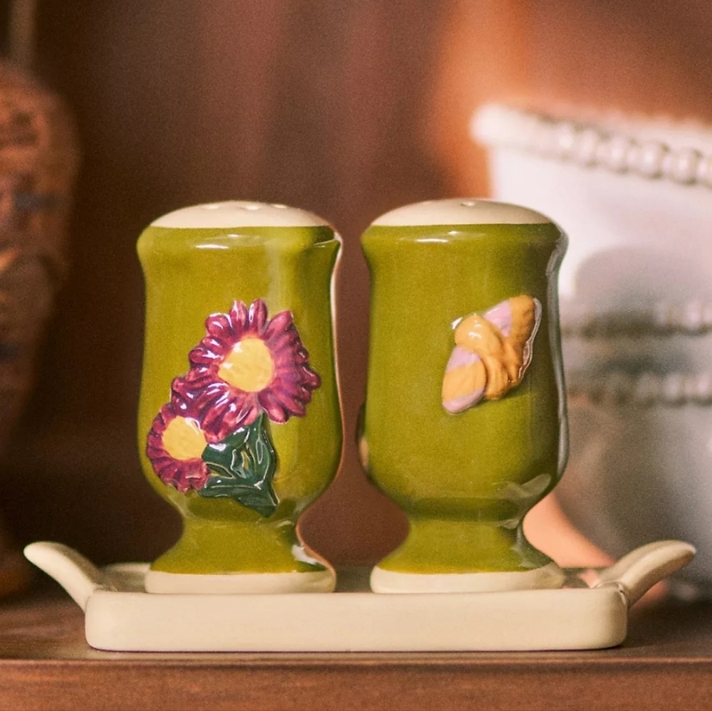 NWT Salt And Pepper Shakers